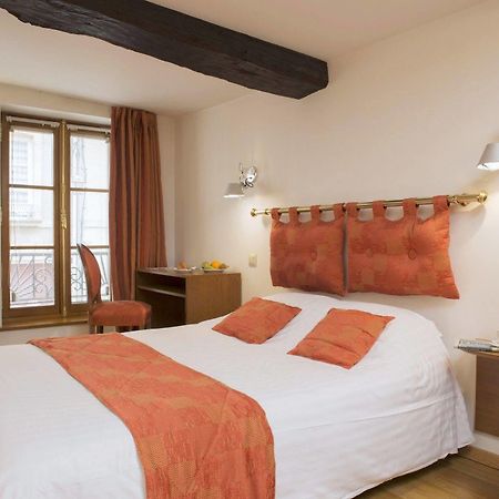 Le Saint Michel Hotell Sedan Eksteriør bilde