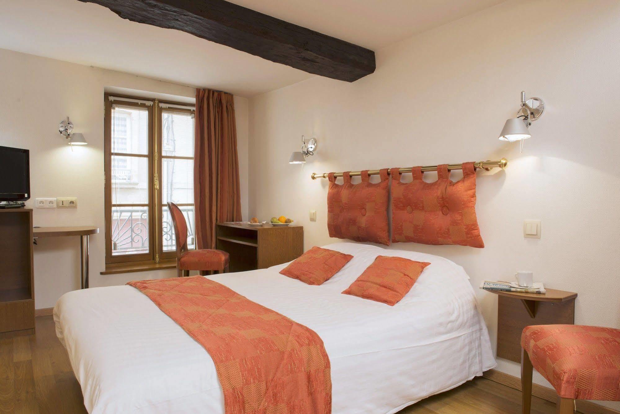 Le Saint Michel Hotell Sedan Eksteriør bilde
